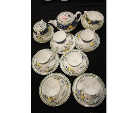 Wedgwood Citrons bone china tea service for 6 (33 pieces). Not available for in-house P&amp;P 