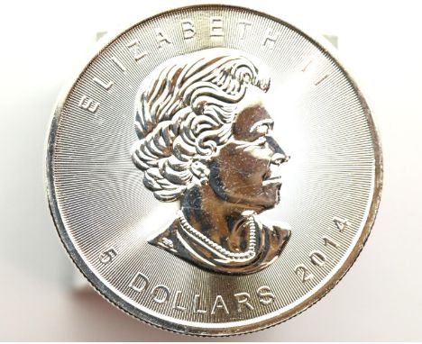 2014 1 oz Canadian Maple pure silver coin. P&amp;P Group 1 (£14+VAT for the first lot and £1+VAT for subsequent lots) 