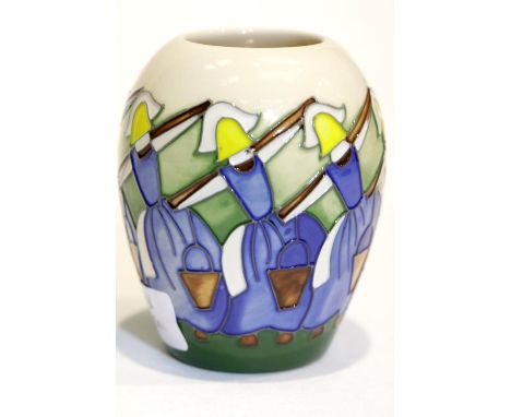 Moorcroft Eight Maids Milking vase, H: 9 cm. P&P Group 1 (£14+VAT for the first lot and £1+VAT for subsequent lots)Condition 