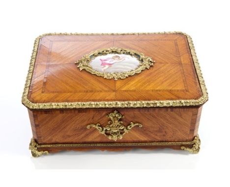 Good quality late 19th century French Kingwood and ormolu mounted casket with Sèvres-style porcelain panel to lid, painted wi