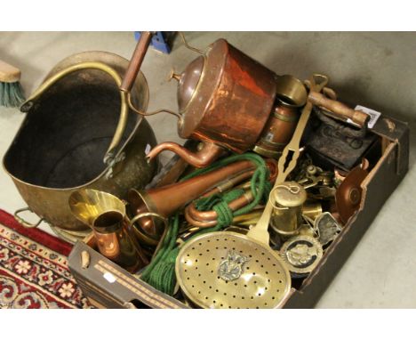 Quantity of brass and copperware to include bugle, shellcases, chestnut roaster, horse brasses, kettle, coal scuttle etc