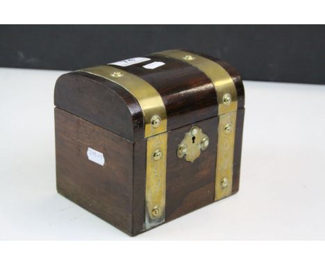 Brass banded single compartment tea caddy with cabouchon mother of pearl to the lock escutcheon