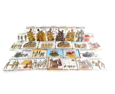 Various Tamiya and Italeri model army kits, military figures and vehicles. (1 box) 