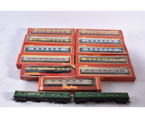 Tri-ang/Hornby 00 gauge Coaching Stock, including 4 boxed R230 Blue/grey 'Golden Arrow' Pullman cars, 3 LNER teak Thompson co