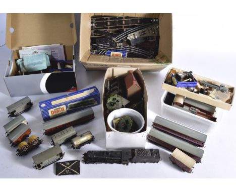 Hornby-Dublo 00 Gauge 3-Rail Locomotives Passenger and Goods Rolling Stock Accessories and track, L30 BR Bo-Bo Diesel D8000 w