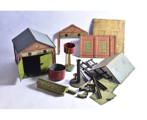 Hornby 0 gauge Engine Sheds and Water Towers, a late No 1A (single-ended) engine shed with yellow ridge-tiles, on green base 