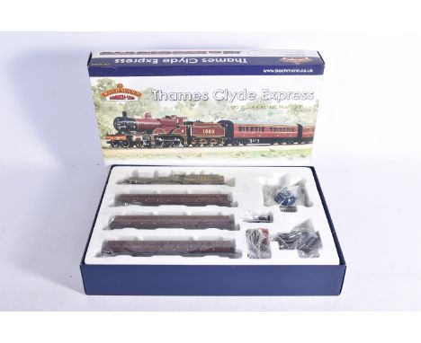 Bachmann 00 Gauge 30-170 Thames Clyde Express Train Set, comprising Midland maroon Compound Locomotive No 1000, three maroon 