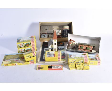 Faller and other makers HO Gauge Buildings Scenery and Accessories,  368 Trees in blossom (9 trees in three boxes), 384 Hedge