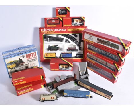 Hornby 00 Gauge GWR Freight Set additional Locomotives Rolling Stock and Accessories, Set comprising GWR 0-4-0 Tank Engine, f