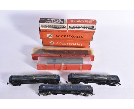 Jouef and Playcraft HO Gauge Locomotive and Passenger Rolling Stock, Jouef SNCF black 2-8-2 141-R-1204 Steam Locomotive and T