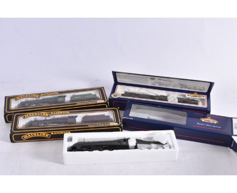 Bachmann and Mainline 00 Gauge Steam Locomotives, Bachmann 31960A BR green Class A4 'Quicksilver', 31553 BR black Class V2 60