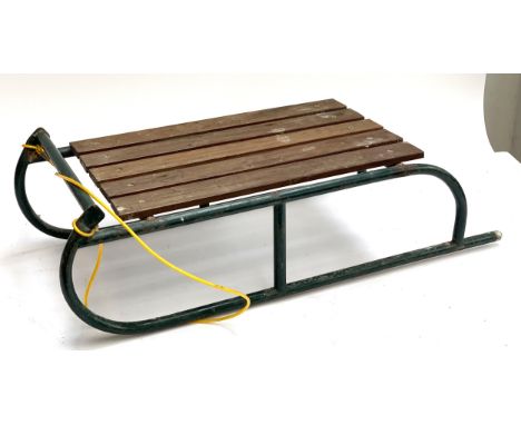 A vintage sled, 78cmL 