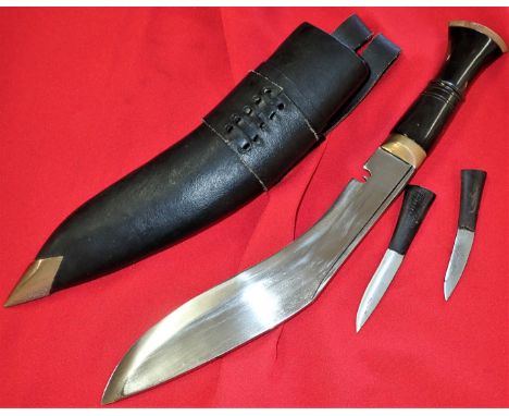 All bone &amp; brass grip, with very fine condition 26 cm long curved cutting blade, stamped Nepal 1999. Retains both skinnin