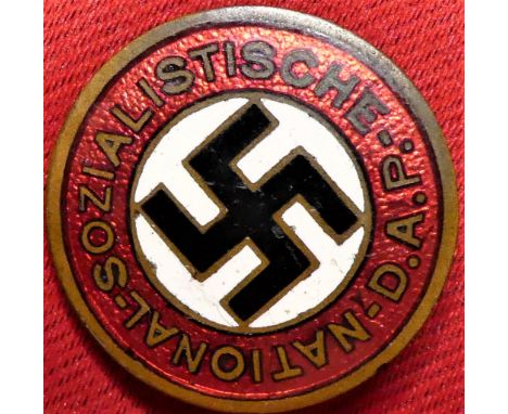 Brass &amp; enamel badge, with good condition enamel face and brass reverse, with rear pin &amp; catch. Centre fixing point m