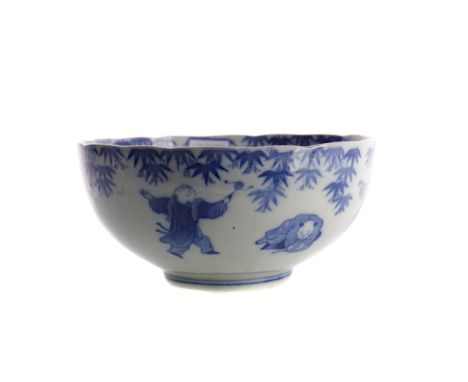 20TH CENTURY CHINESE BLUE AND WHITE CIRCULAR BOWL, painted with figures around a central interior panel depicting a dragon, s