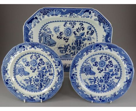 An early nineteenth century blue and white transfer-printed Spode Grasshopper pattern deep pie dish and two matching plates, 