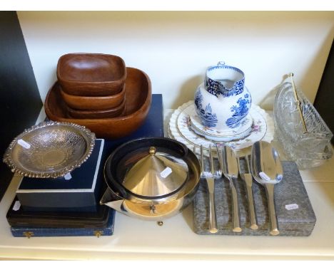 A quantity of metalware including Bodum teapot, cased cutlery, ceramics, glass etc 