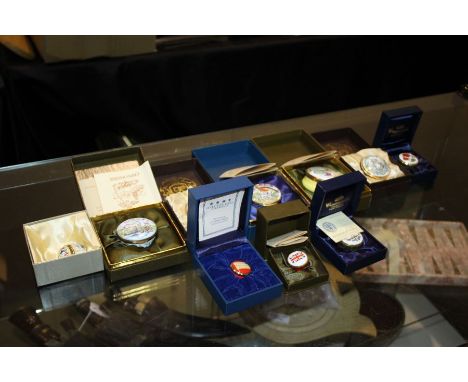 Collection enamel boxes, to include Halcyon Days, Cummles, Staffordshire Enamels etc., (15)