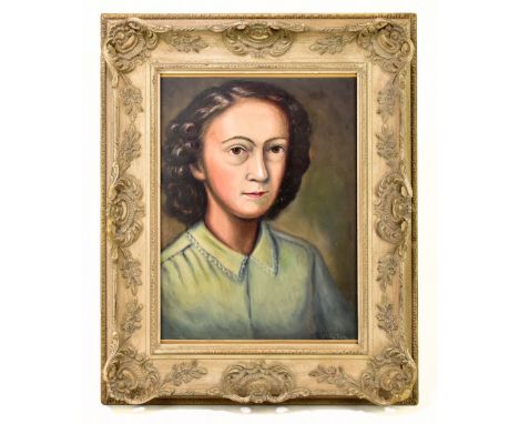 MARGARET CHAPMAN (1940-2000); oil on panel, self portrait, signed lower right, 38 x 28cm, framed. (D)Additional InformationTh