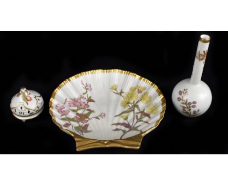 ROYAL WORCESTER; a blush ivory shell shaped bowl, with floral decoration, numbered 1424 to the underside, diameter 21.5cm, to