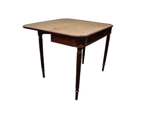 POSSIBLY GILLOWS OF LANCASTER, GOOD QUALITY GEORGE IV FIGURED MAHOGANY FOLD-OVER CARD TABLE, the rounded oblong top with reed