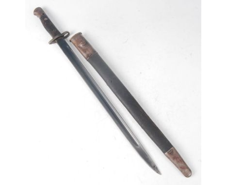 A British 1907 pattern Lee Enfield bayonet, the 43cm single edged fullered blade stamped to the ricasso 8 18 Sanderson with v