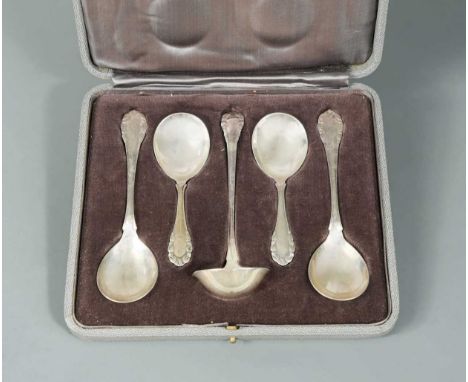 in addition to the sponsor's mark of Stockwell &amp; Co (George Stockwell) and London import marks for Sterling silver, 1928,