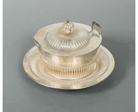 mark of William Hutton &amp; Sons Ltd, Sheffield 1898, of circular form with half gadrooned decoration, the dish with two app