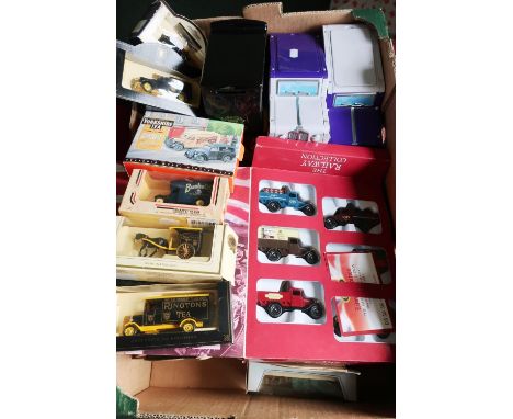 Collection of various boxed and un-boxed die-cast vehicles including Radio Times Vintage Classics, Heritage Classics Railway 