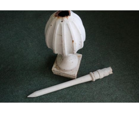 McK and HW white painted signal post finial, with detached spike (overall height 114cm) 