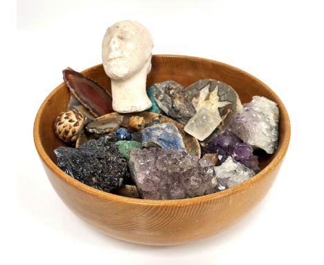 A collection of crystal and stone specimens, to include, turquoise, lapis lazuli, amethyst, some polished and worked, two pen