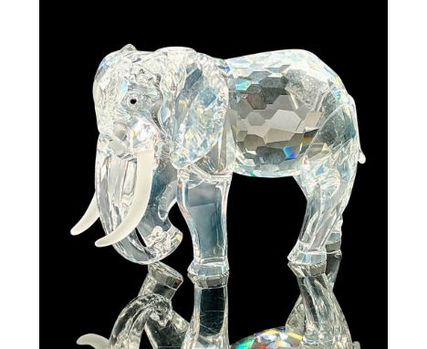 The African Elephant was the first of the Inspiration Africa trilogy. Made from clear crystal, with frosted tusks and black e