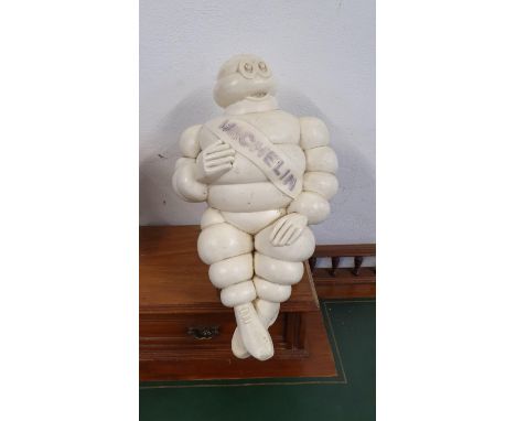 A plastic Michelin Man illuminated truck motif, with original bracket and wiring, 40 cm. 