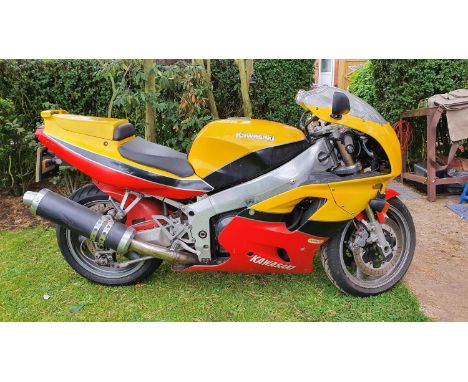 1993 Kawasaki ZXR750, 750cc. Registration number L854 JRM. Frame number ZX760L 010977. Service record, owner manual and V5C w