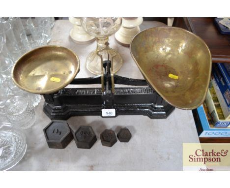 A set of W.T. Avery scales and weights