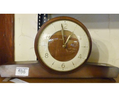 Smith 1950s barrel shaped mantle clock