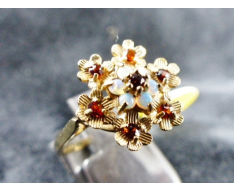 9 ct gold vintage opal & garnet snowflake ring. Size R