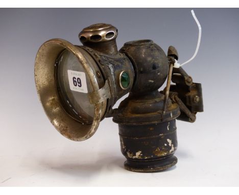 A VINTAGE LUCAS ACETYLENE "CALCIA TOURA" CYCLE LAMP.