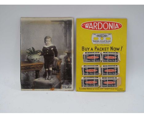 Wardonia Razor Packet Display, 22 x 15cm.