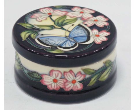 Moorcroft Blue Guardian Lidded Pot 125/4 No. 19 Signed by Designer Kerry Goodwin 10.5cm Diameter.