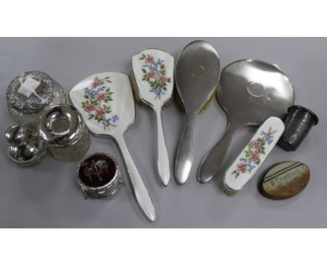 A silver and tortoiseshell trinket box and sundry silver and plate-mounted items, including three toilet jars, a two-piece dr