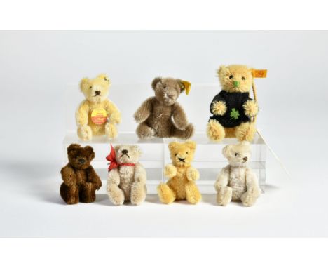 Steiff, 7 Miniatur-Bären, 8-9cm, Z 1/2-