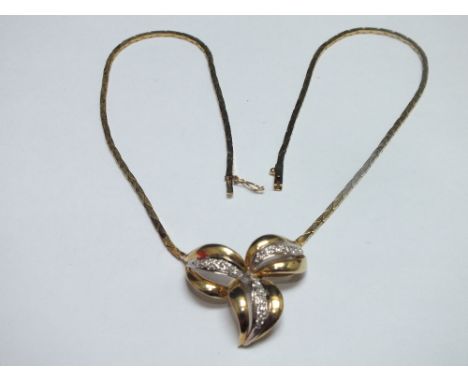 A 14CT GOLD AND GEMSET NECKLACE, the flat link chain with fixed central gemset floral panel, stamped 585 to reverse and clasp