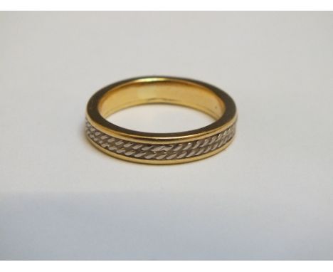 A HALLMARKED 18 CT GOLD ETERNITY RING,&nbsp; approx weight 4.7g, ring size K