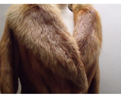 A LADIES VINTAGE MINK AND FOX FUR COAT, the mink fur possible 'red glow' with matched fox fur collar, complete with mink fur 