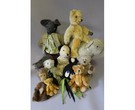 A COLLECTION OF VINTAGE AND MODERN TEDDY BEARS ETC, to include a vintage monkey hand puppet, a Farnell lamb A/F, a felt horse