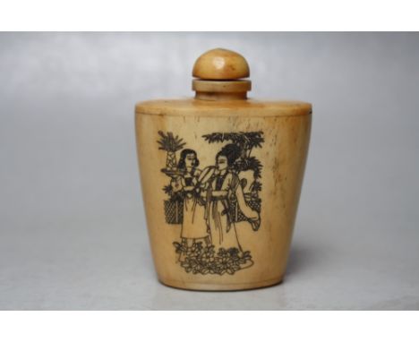 A VINTAGE CHINESE CARVED BONE SNUFF BOTTLE, with engraved figural decoration of ladies in typical costume, H 7.5 cm