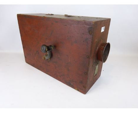 20th century Norwegian patent Rotary fog horn, the serpentine crank with turned wooden handle, in painted wooden case, W59cm,