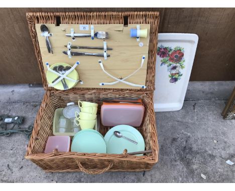 A VINTAGE PICNIC HAMPER AND SERVING TRAY 