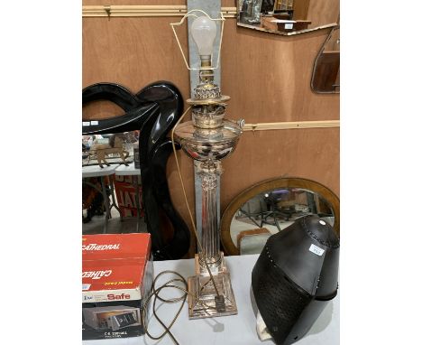 A LARGE MAPPIN AND WEBB SILVER PLATED CORINTHIAN COLUMN LAMP BASE WITH WARWICKSHIRE REGIMENT PLAQUE 